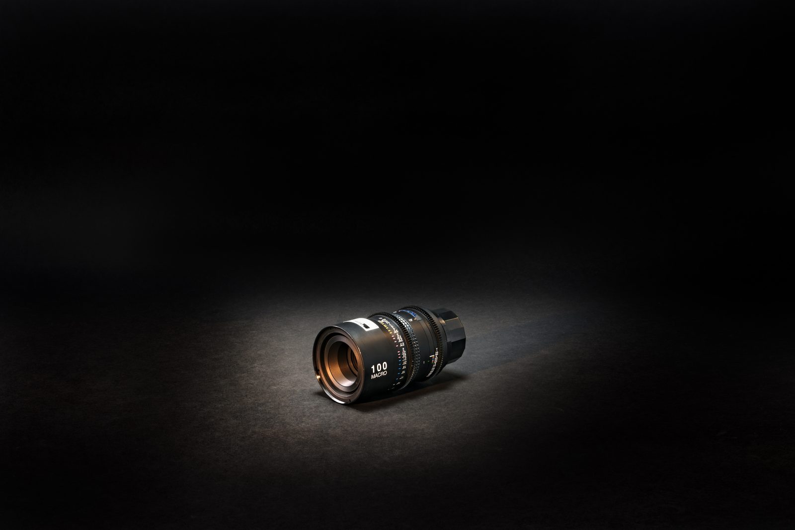 Tokina Cinema 100mm Macro, view 2